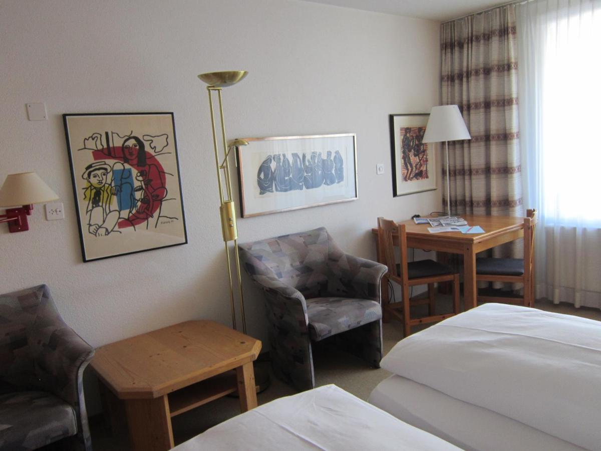 فيلمز Studio Im Hotel Des Alpes المظهر الخارجي الصورة