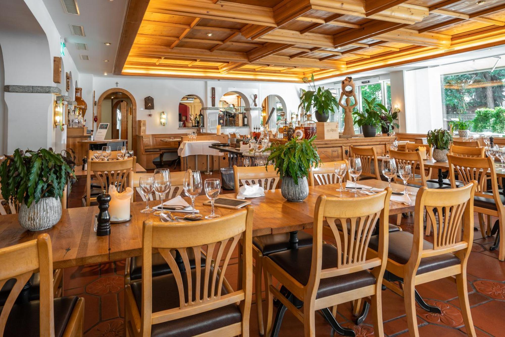 فيلمز Studio Im Hotel Des Alpes المظهر الخارجي الصورة