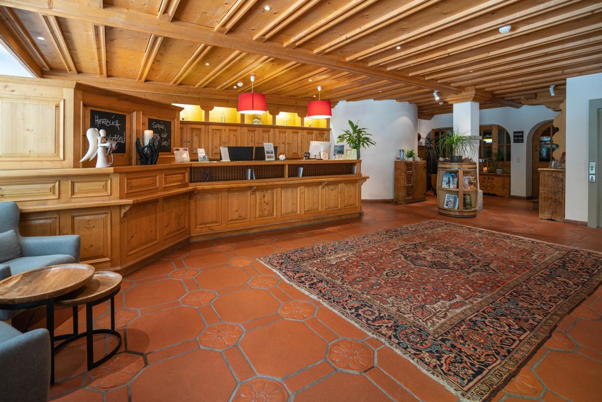 فيلمز Studio Im Hotel Des Alpes المظهر الخارجي الصورة